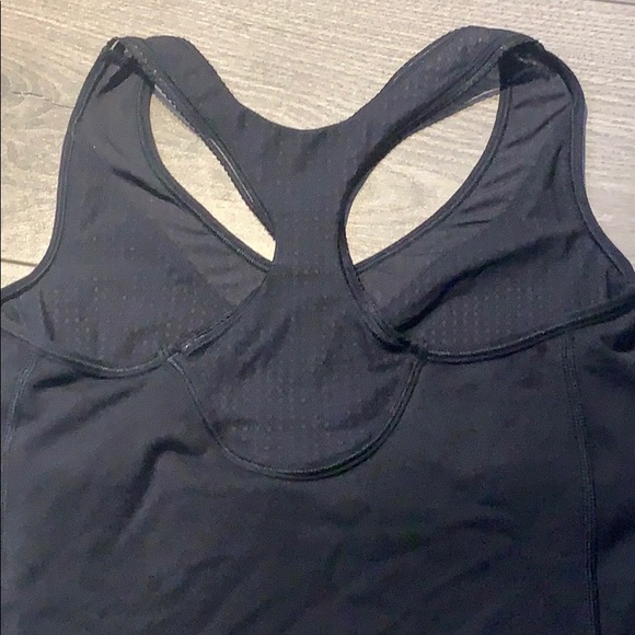 Lululemon tank - Picture 2 of 3